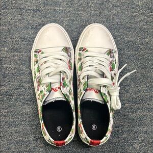 FOCO Phillie phanatic youth size 6